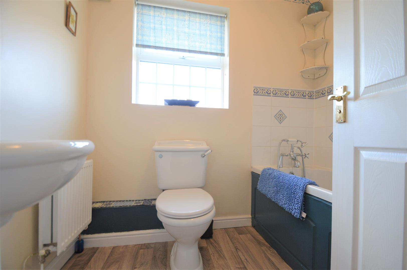 2 Walnut Close, Miskin , CF72 8RZ